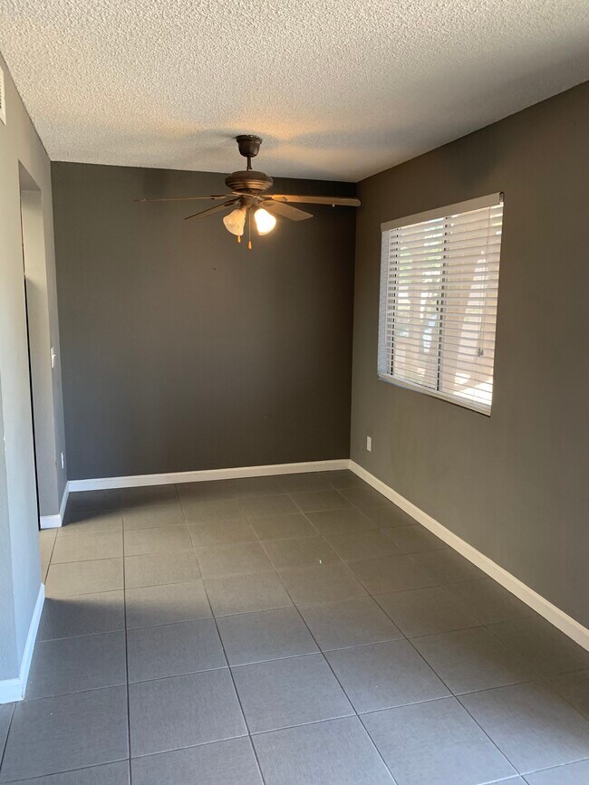 Dining - 616 S Hardy Dr