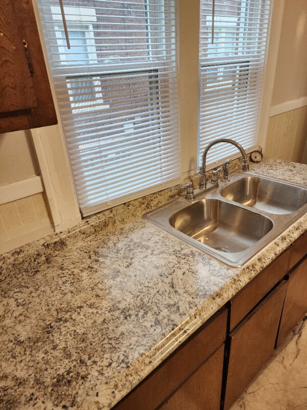 Foto del edificio - 9775 Chenlot St