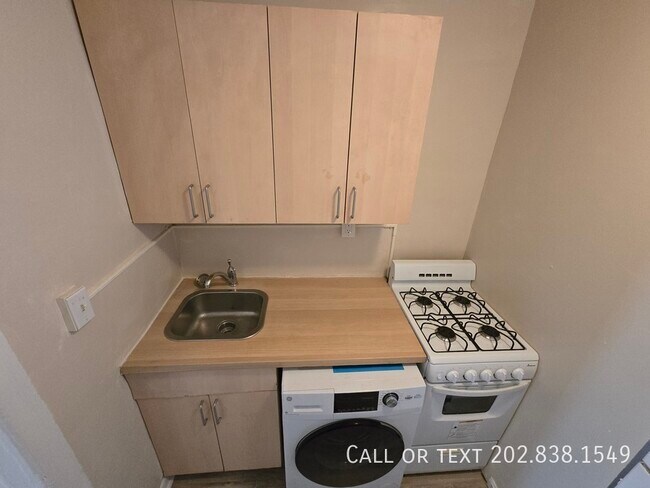 Foto del edificio - 109 O St SW