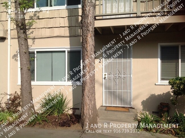 Building Photo - 4641 V St