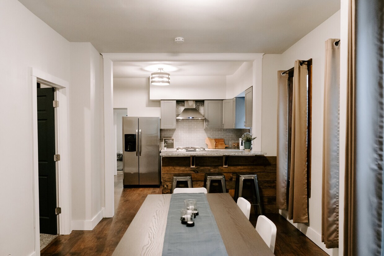 Foto principal - 1534 N Cass St