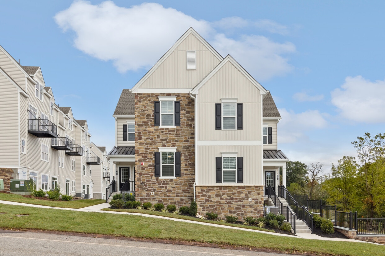 Exterior - Creekside at Mainland