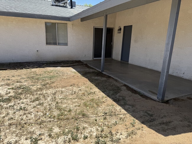 Building Photo - 6135 Mojave Ave