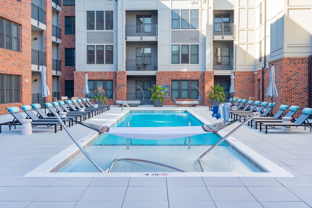 Meeting Street Lofts Apartments Charleston, SC