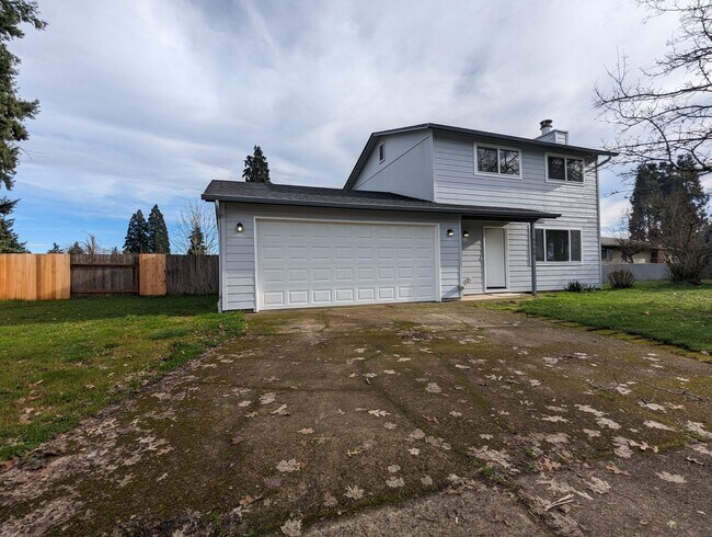 Foto del edificio - 3-Bedroom, 1.5-Bath Home in a Cul-De-Sac I...