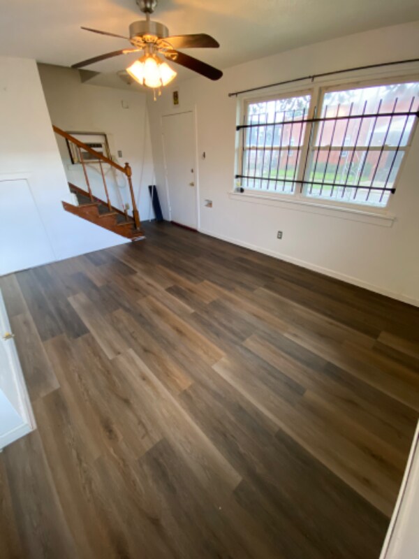 Building Photo - 2400 Annette St