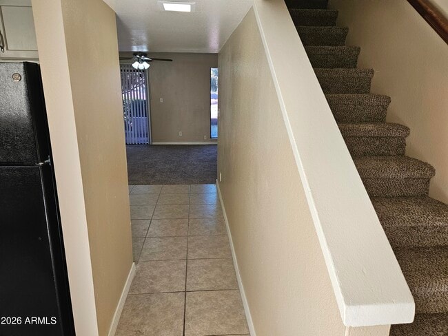 Building Photo - 935 N Granite Reef Rd