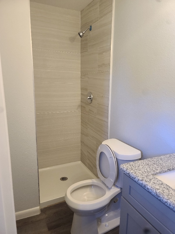 Building Photo - 4985 Catalina Cir