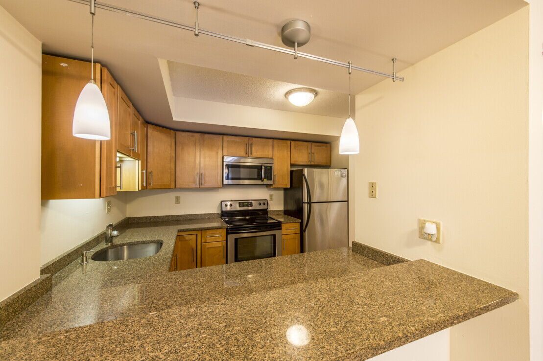 Foto principal - 325 Franklin St