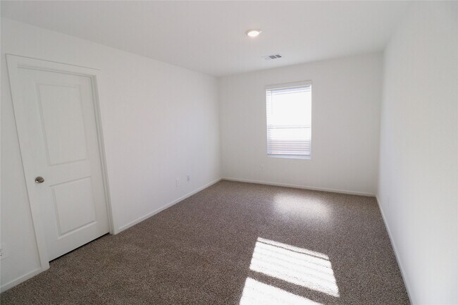 Foto del edificio - 14320 Leafy Willow Dr