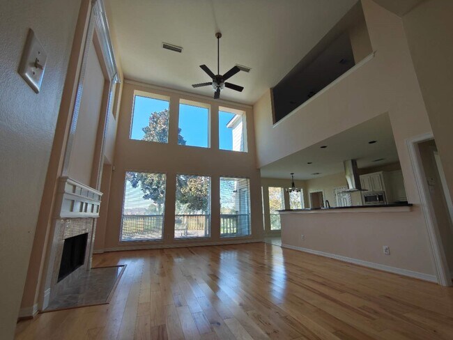 Foto del edificio - 3315 Frostwood Dr