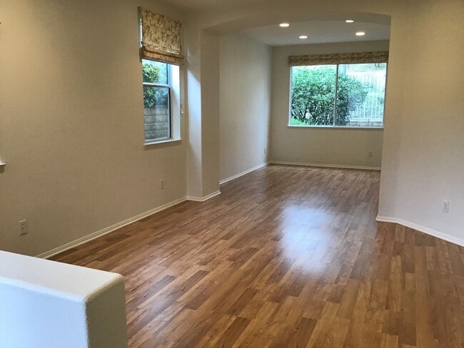 Building Photo - A Spacious and Serene Oasis in the Heart of Verdigris