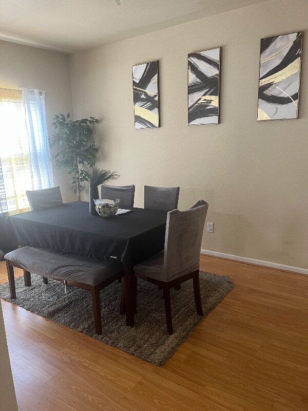 Foto del edificio - 4117 River Breeze Cir