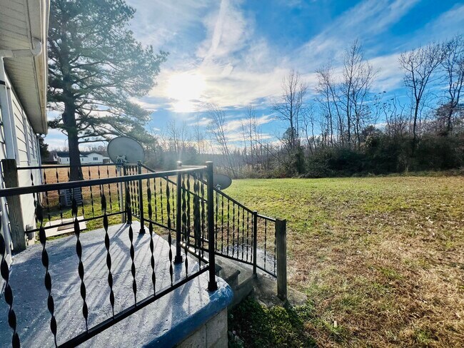 Foto del edificio - 1682 Cartersville Rd