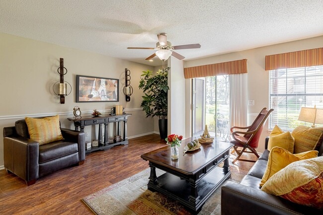 002_Palermo_1B_1310_0925_S - The Park at Palermo Apartments