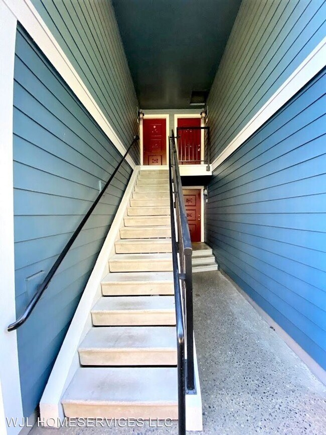 Building Photo - 2 br, 2 bath House - 12540 SE 32nd St #35