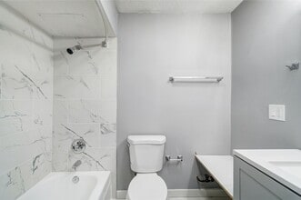 Interior Photo - Cascade Ridge