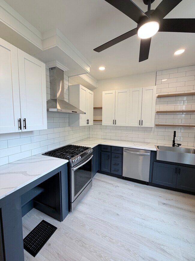 Building Photo - 816 Purcell Ave