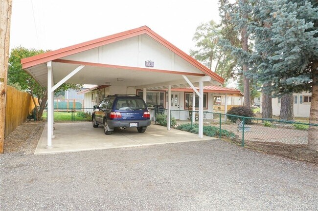 Foto del edificio - 3 br, 2 bath House - 523 Main Street