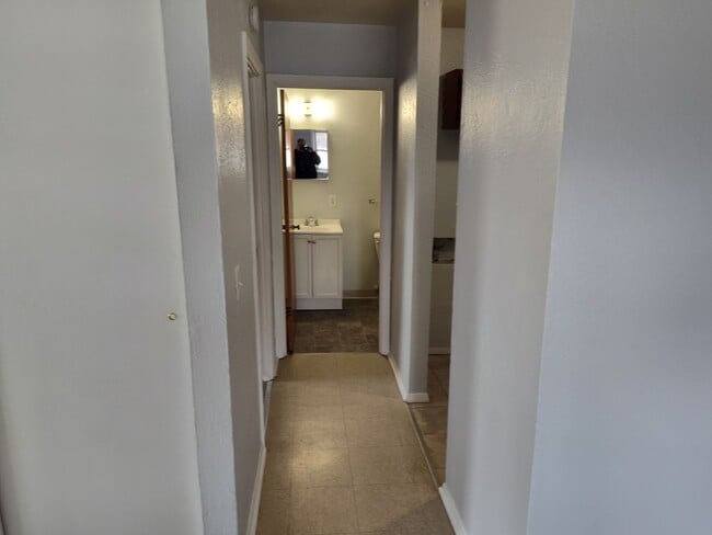 Building Photo - 2659 Consaul St