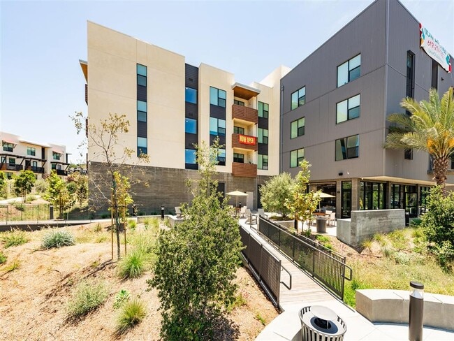 Building Photo - Union Apartments