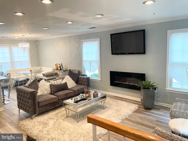 Foto del edificio - 15401 Empress Way