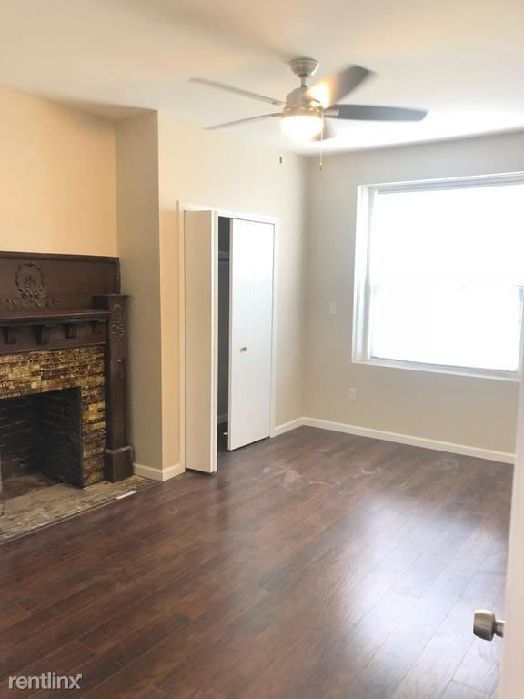 Building Photo - 821 N Negley Ave