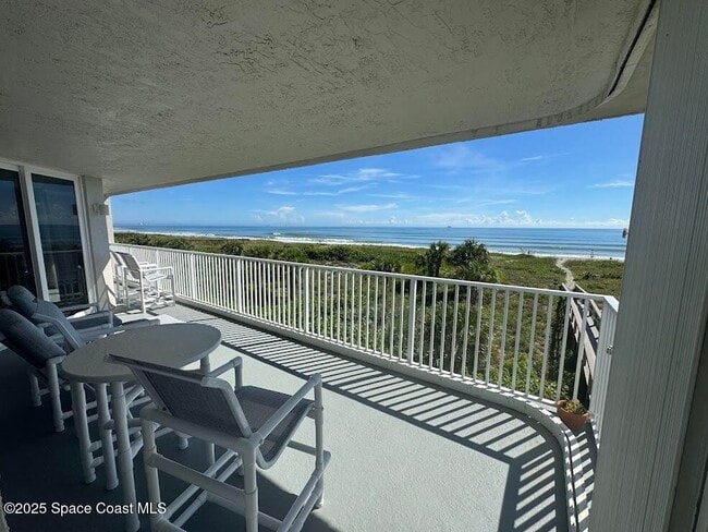 Building Photo - 3740 Ocean Beach Blvd