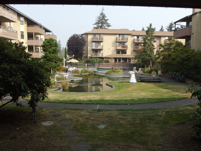 Foto del edificio - 706 NW 185th St