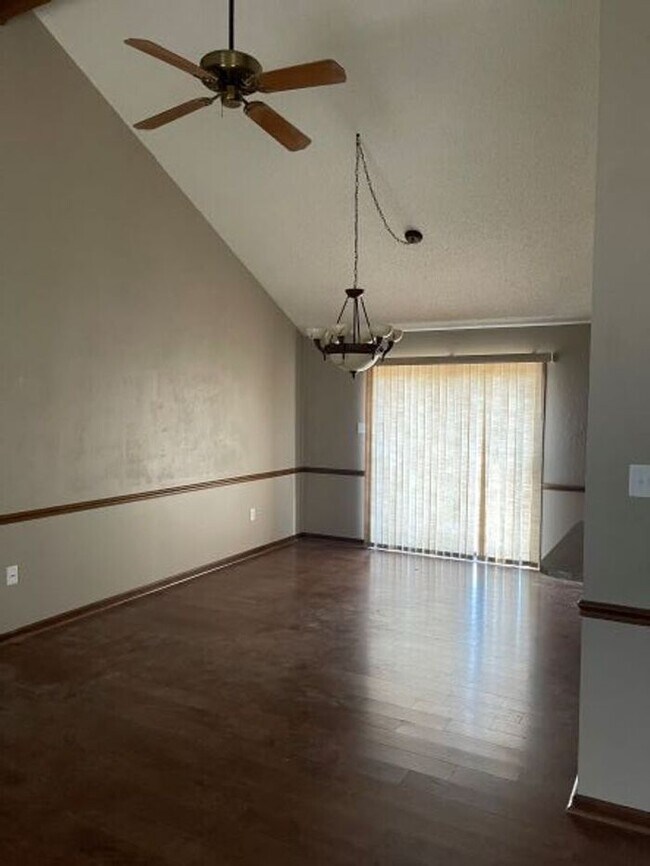 Building Photo - 11 Stonehedge Conway, AR 72034
