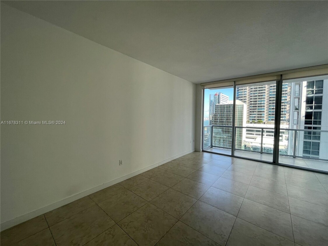 Foto del edificio - 1050 Brickell Ave