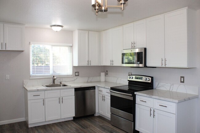 Building Photo - 10404 Abbottford Way
