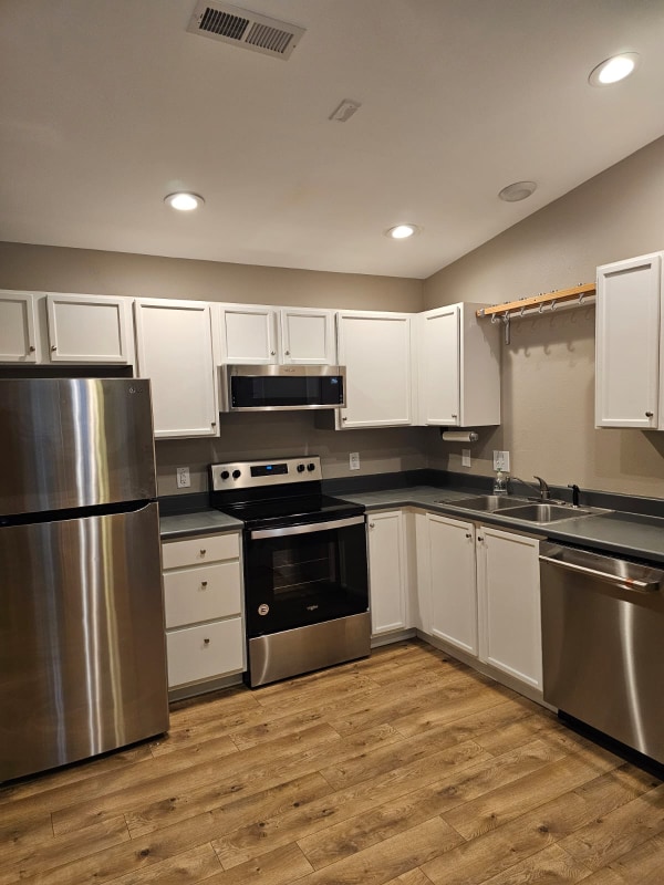 Building Photo - 3505 Fallon St