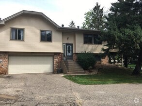 Building Photo - 939 Sherwood Rd