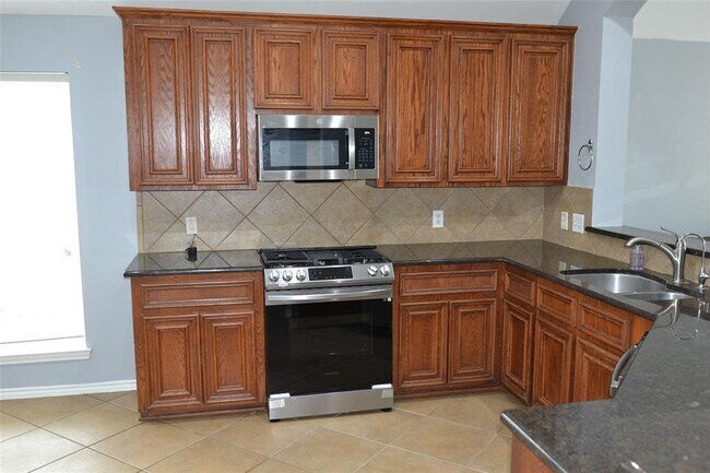 Building Photo - 5935 Turkey Creek