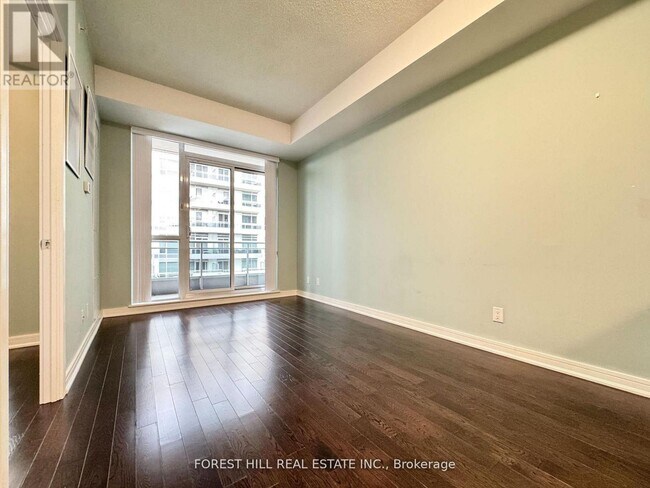 Building Photo - 9191 Yonge St