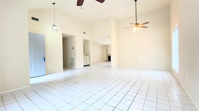 Building Photo - 7303 Seton Lake Dr