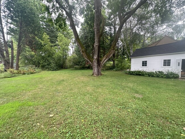 Foto del edificio - W63N765 Sheboygan Rd
