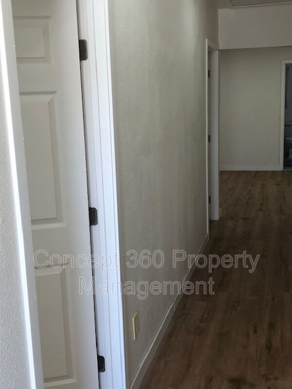 Building Photo - 2901 E Artesia Blvd