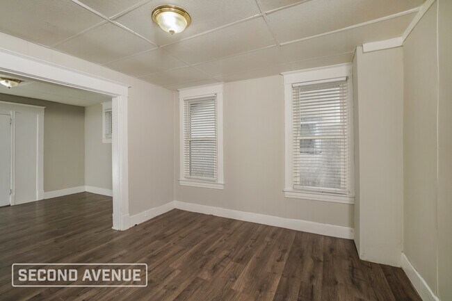 Building Photo - 225 S 39th St