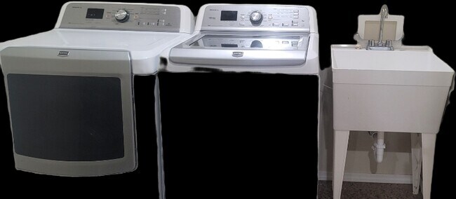 Foto del edificio - 221 Veranda Rd NW