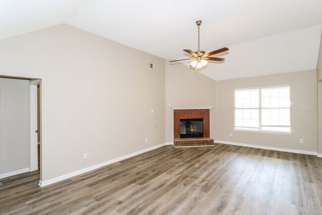 Building Photo - 990 Jessa Cove