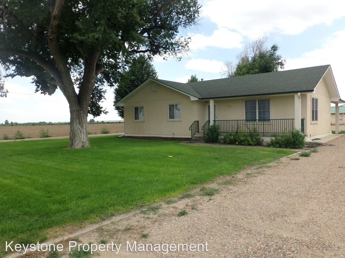 Primary Photo - 3 br, 2 bath House - 38760 South Road