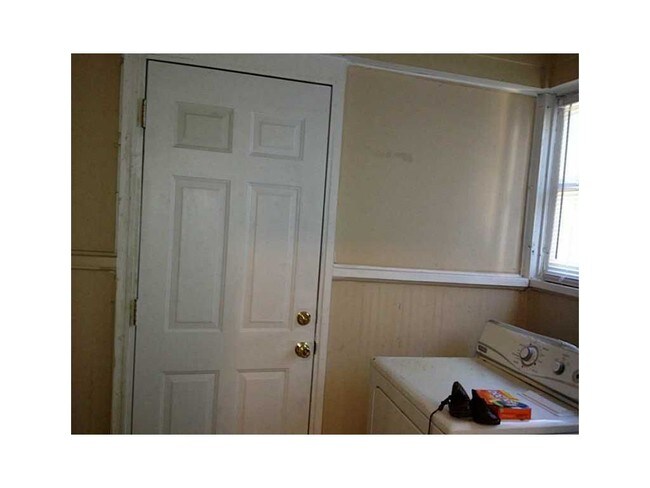 Foto del edificio - 1318-1320 N Parker Ave