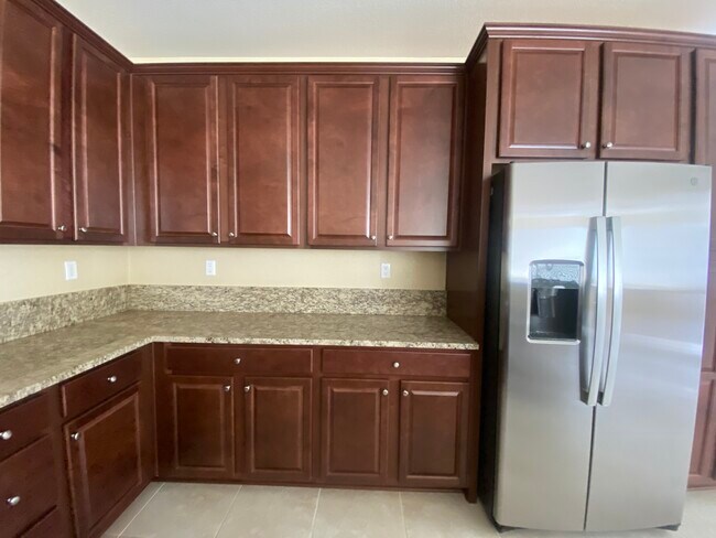 Building Photo - 1122 Elk Ridge Dr
