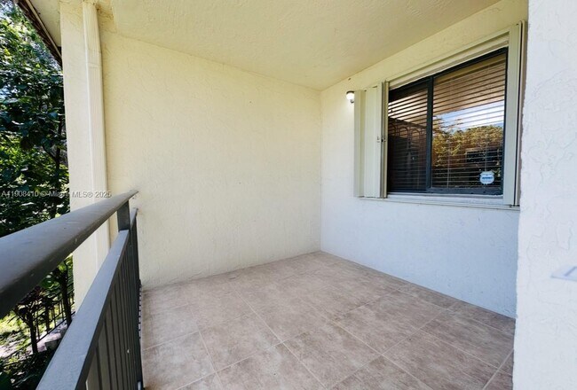 Foto del edificio - 403 Lakeview Dr