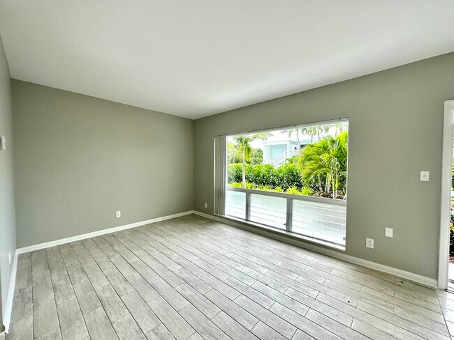 Foto del edificio - 6600 N Ocean Blvd