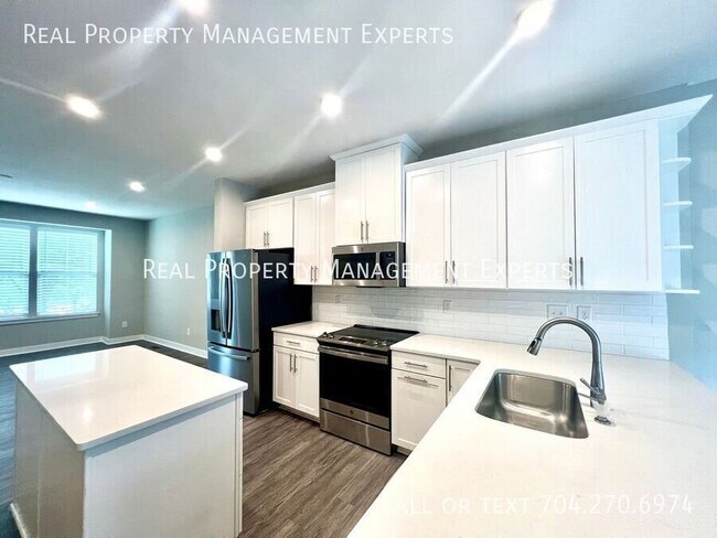 Foto del edificio - 528 Billingsley Rd