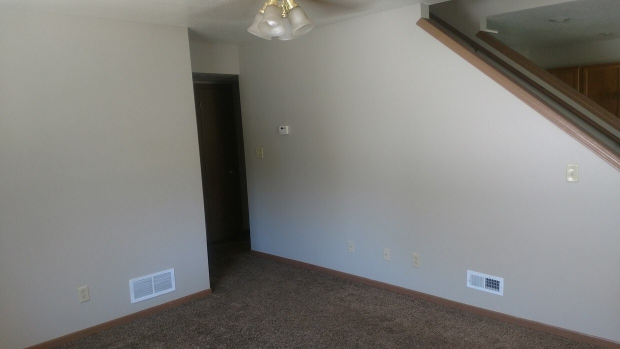 1717 Rockhill Rd, Manhattan, KS 66502 Townhome Rentals in Manhattan
