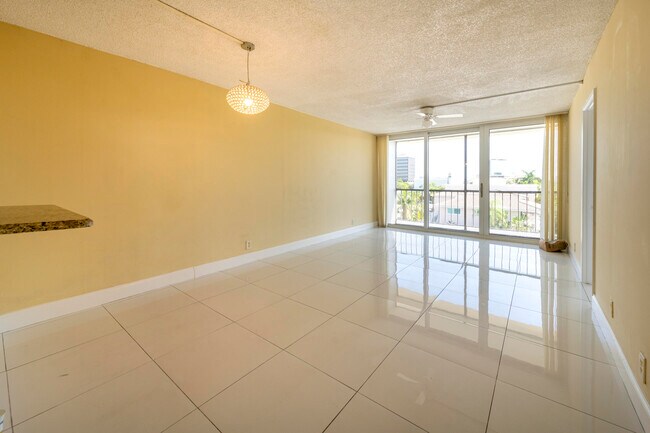 Foto del edificio - 4501 NE 21st Ln